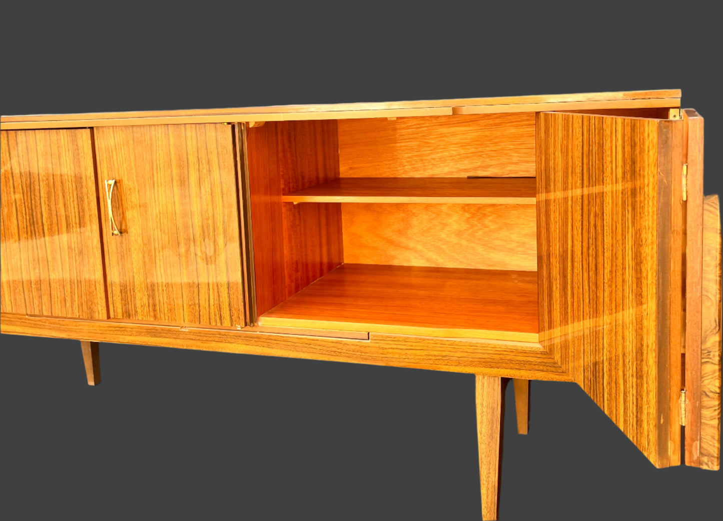 Vintage Mid Century Beautility Cocktail Bar With Clever Concealed Central Pop Out Drink Bar & Server.