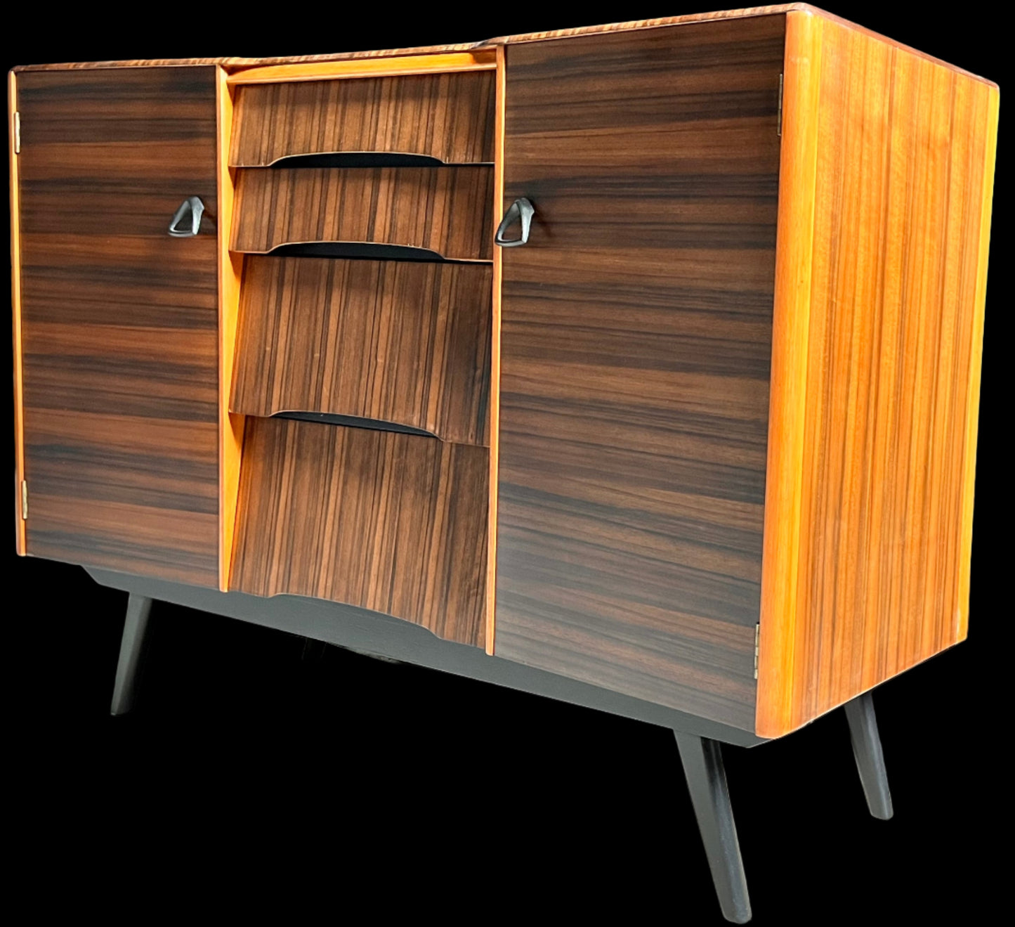 Avalon Yatton SideBoard