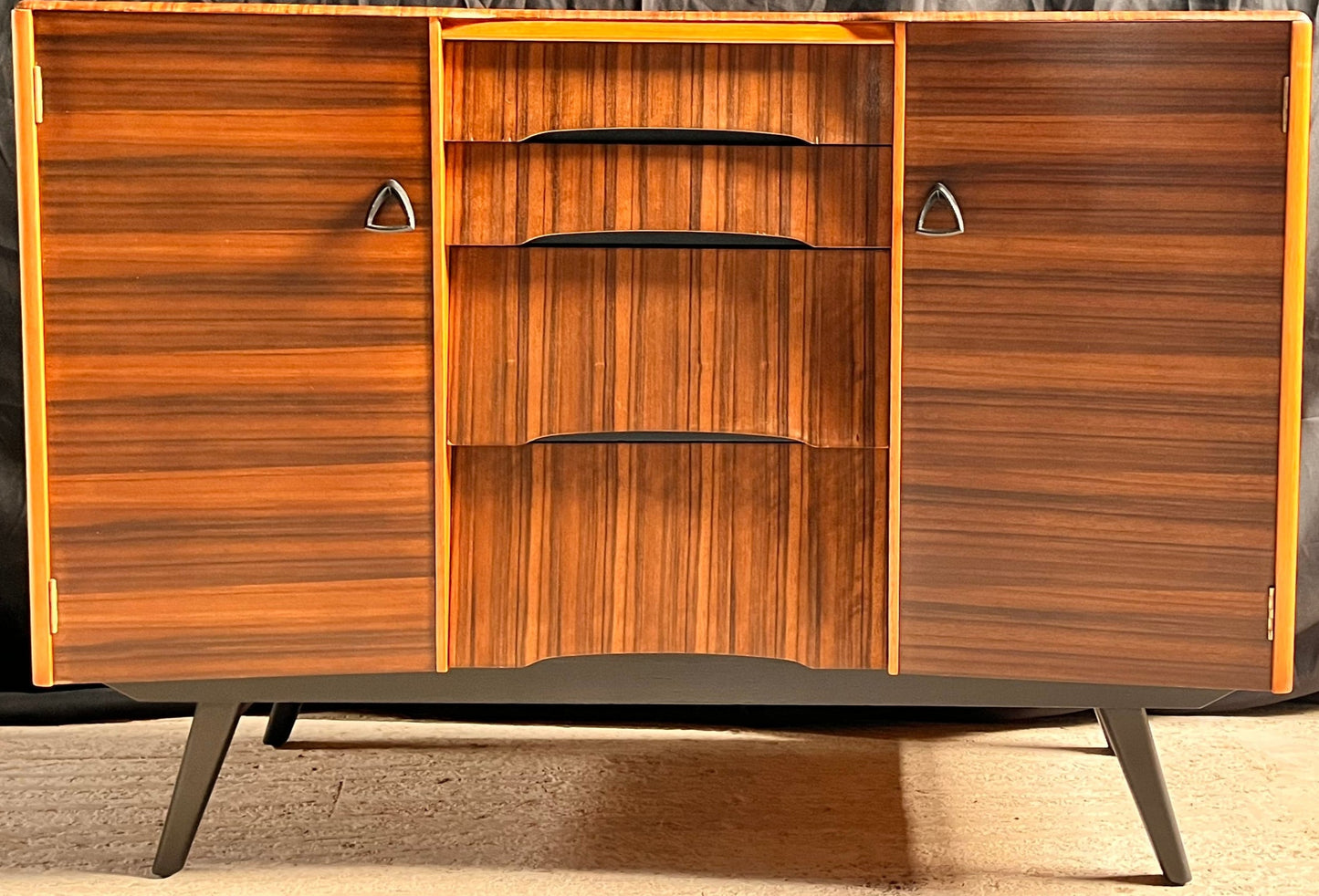 Avalon Yatton SideBoard