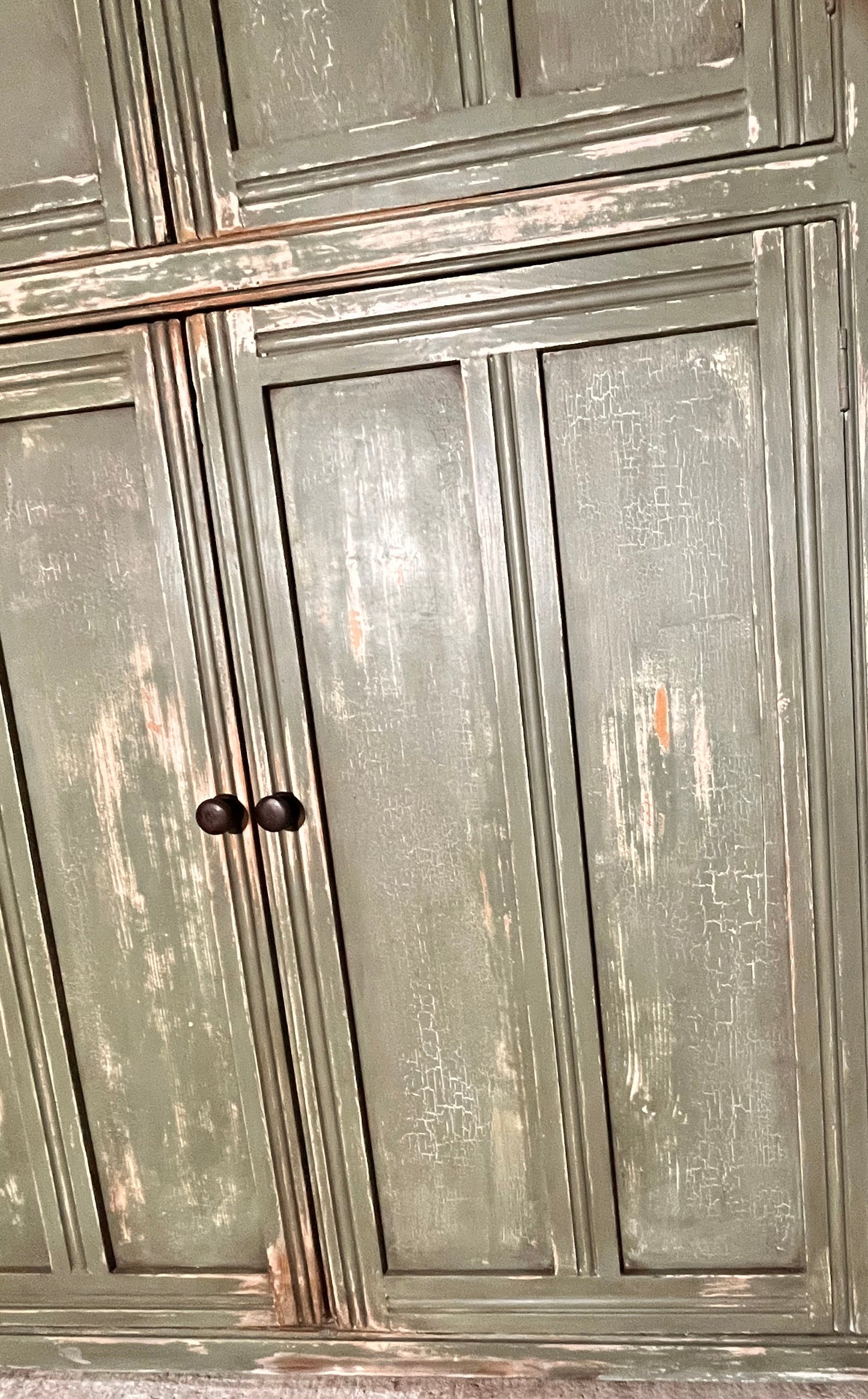 A Large Rustic Antique Pine Kitchen Larder Unit Cabinet Dresser Cupboard