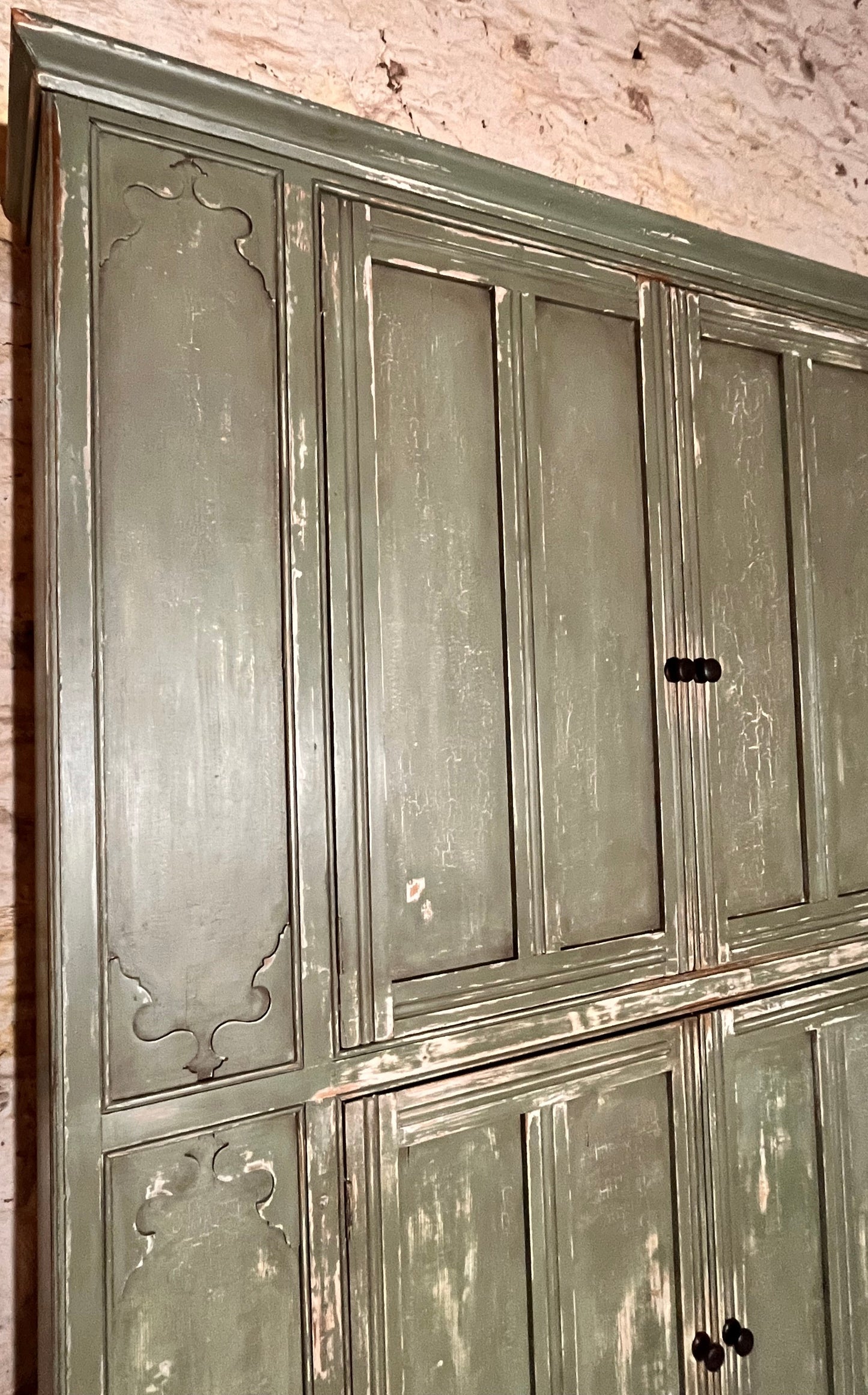 A Large Rustic Antique Pine Kitchen Larder Unit Cabinet Dresser Cupboard