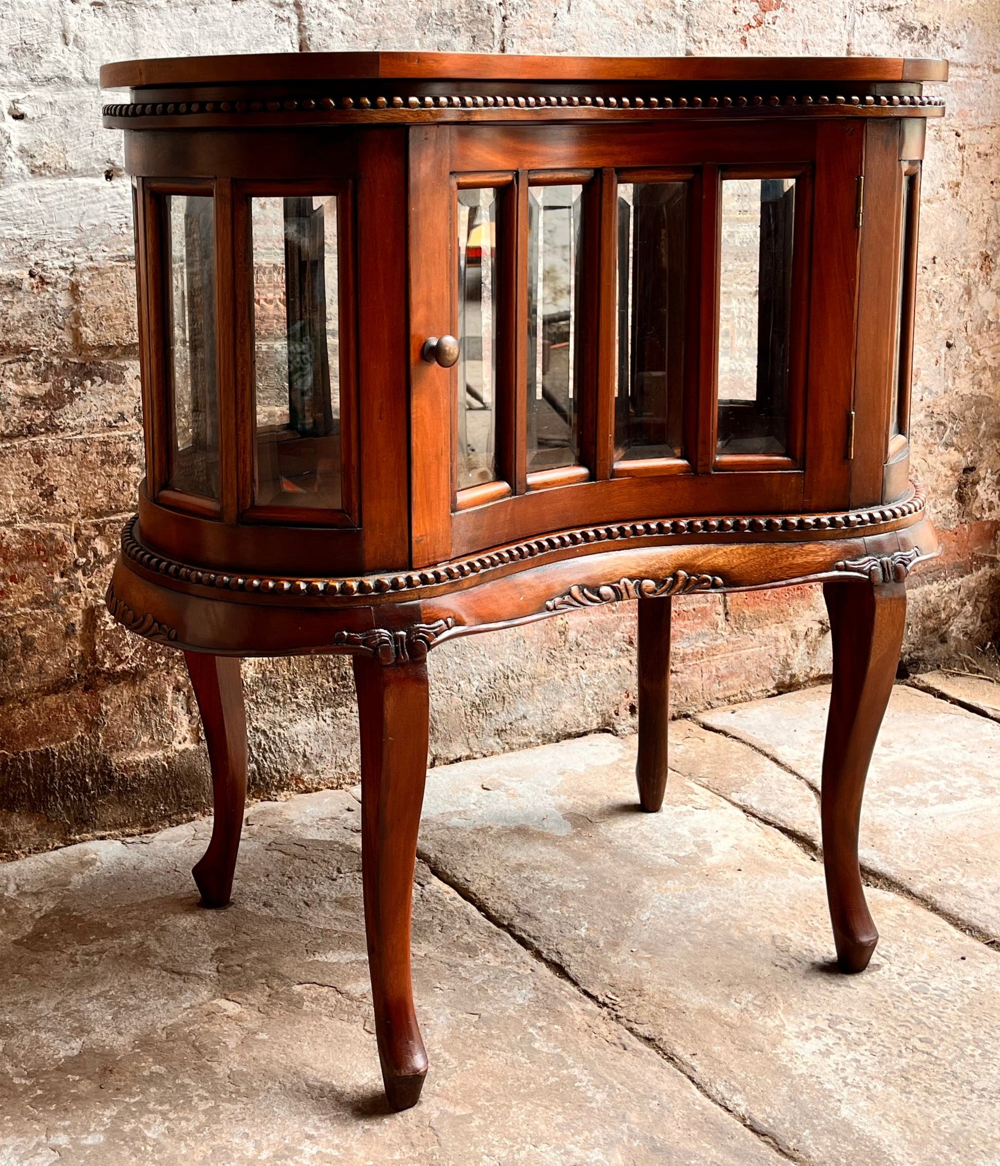 Vintage Chocolate/Tea Cabinet in Mahogany